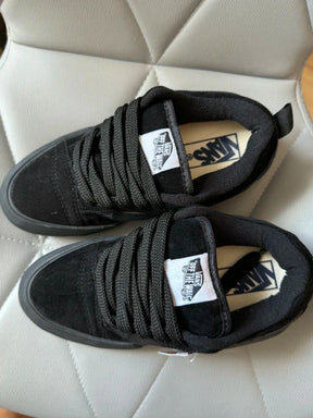 Skool All Black